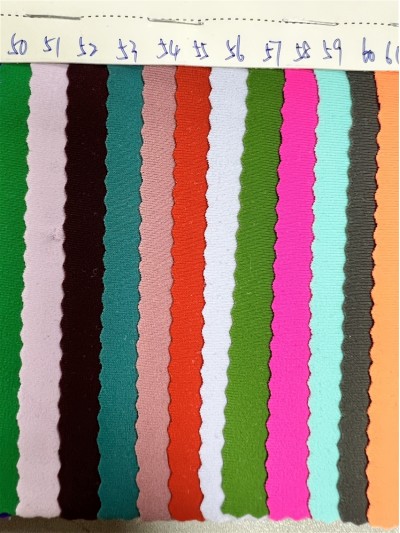 DG-BT 再生錦綸啞光萊卡 成分：82%再生錦綸 18%氨綸  克重：180g/㎡ 幅寬150CM 細節-4